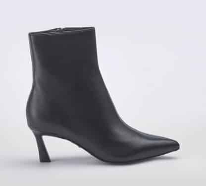 steve madden DONNA Donna STIVALETTO PELLE NERO 35-2, 36, 37-2, 37, 38-2, 38, 39-2, 40, 41-2 immagine n. 1/5